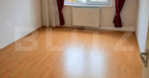 Apartament decomandat, spațios, cu 3 camere, in Rogerius