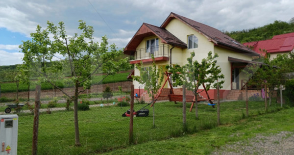 Casă individuală &icirc;n Bărdești &ndash; 121 mp, teren 500 mp,