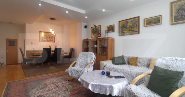 Casă finisata 220 mp, 2 corpuri de cladire , teren 261 mp,