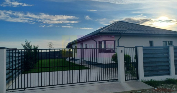 Casă 4 camere 162 mp, 115 utili, curte 505 mp, Săbăreni