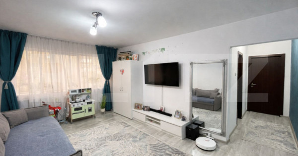 Apartament 3 camere, 53 mp, zona Shaorma Amicii