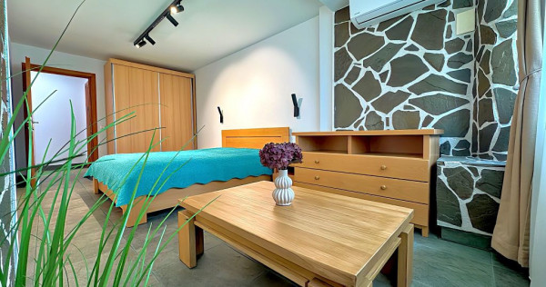 Decebal | 3 camere 97 mp utili | Centrală proprie | Etaj...