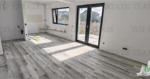 Apartament 2 camere si curte proprie de 80mp, in vila, cu to