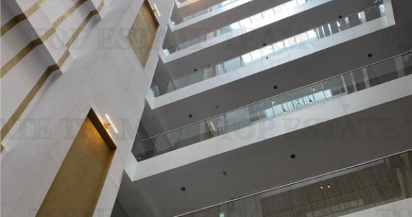 Imediata. Acte complete. Apartament 3 camere in bloc nou S