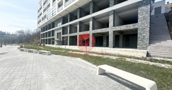 Spatiu Comercial Eforie Nord cu Intrare Directa din Promenad