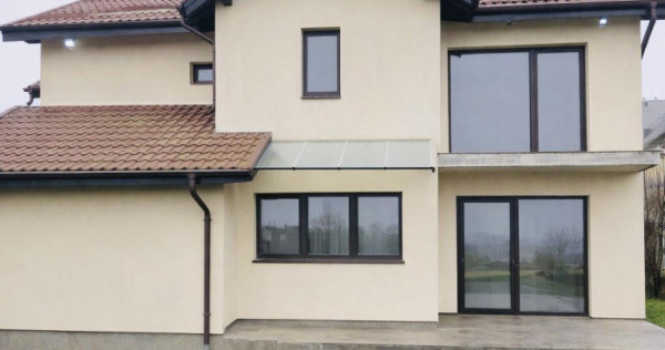 Casa premium individuala, parter, etaj, mansarda - Stupini,