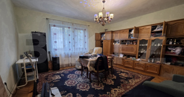 Casa tip duplex de vanzare, 5 camere, 234 mp, zona Titulescu