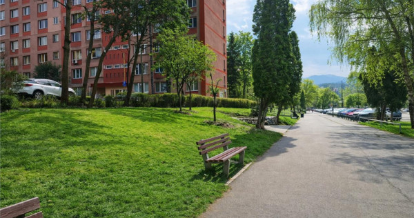 Garsoniera renovata, Piata Dacia, Bulevardul Victoriei, Bras