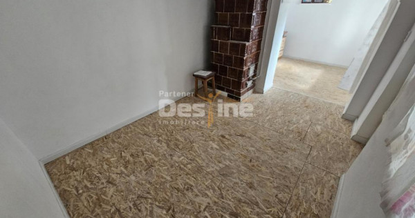 Casă individuală 2 camere - 250 mp teren - B&acirc;rlad