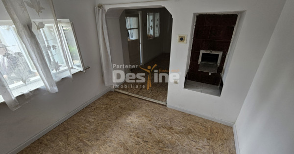 Casă individuală 2 camere - 250 mp teren - B&acirc;rlad