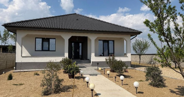 Casa noua in localitatea Carandeni