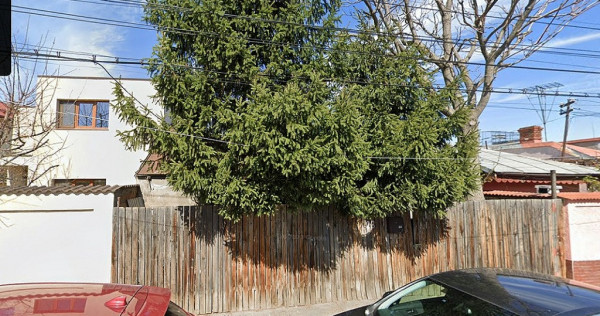 Propietar v&acirc;nd teren 250 mp, casa demolabila, Antiaeriana, Bucuresti