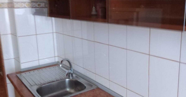 Apartament de 2 camere zona CRAITER