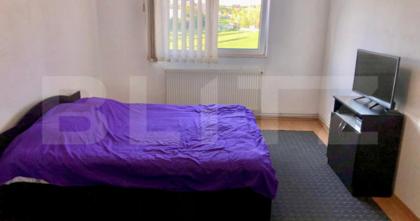 Apartament 3 camere, decomandat, 60 mp, etaj 4/5, balcon - D