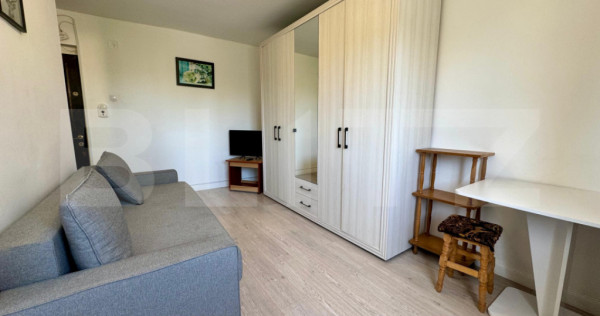 Garsonieră decomandată, etaj 3 - zona Rogerius