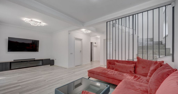 CASA SMART+PISCINA+GARAJ+Zona BARBEQUE! str. Fortului Dom...