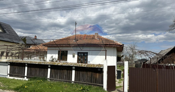 Casă / Vilă cu 2 camere de v&acirc;nzare