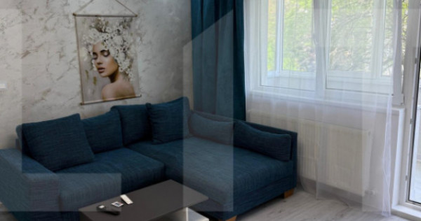 Apartament trei camere, 67 mp, zona Sagului