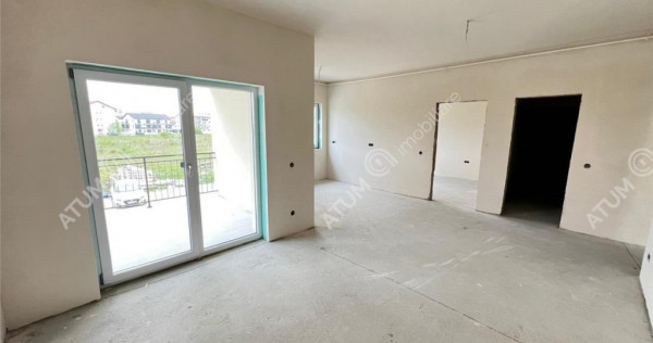 Apartament 3 camere balcon terasa parcare boxa zona Brana Se