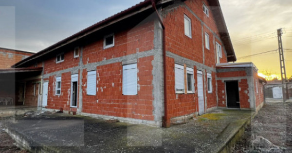 Duplex 4 camere 2 bai