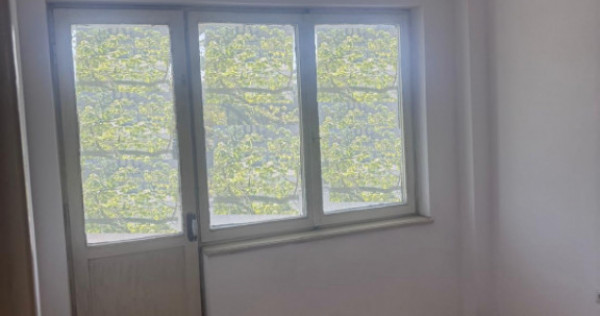 - Apartament 2 camere confort 1, Zona Hipodrom, etaj 3.