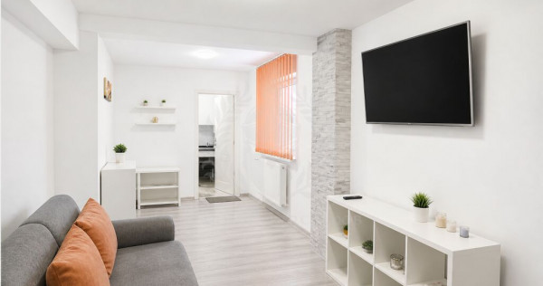 Inchiriere apartament 2 camere, zona centrala, Ana