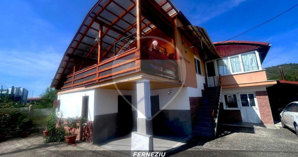 De inchiriat: spatiu comercial 110 mp, zona URBIS Baia Mare