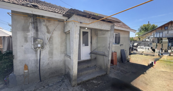 Casă+anexă &ndash; 2 dormitoare, teren 320 mp, zona Brestei -