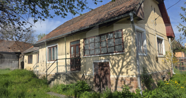 Casa de caramida cu 4 camere