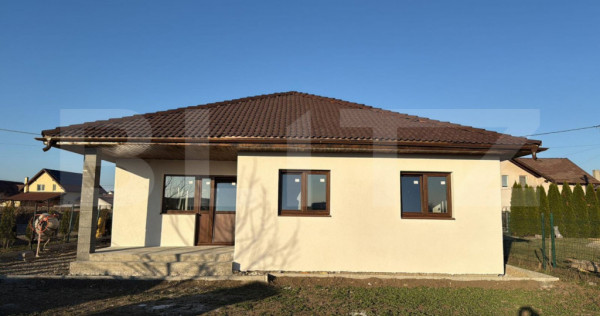 Casă individuală de v&acirc;nzare &icirc;n S&acirc;ncrai, 500 mp teren