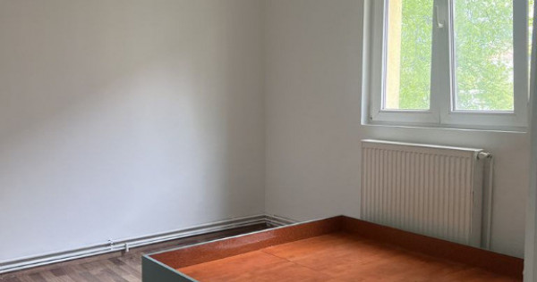 Apartament 2 camere zona HARMANULUI