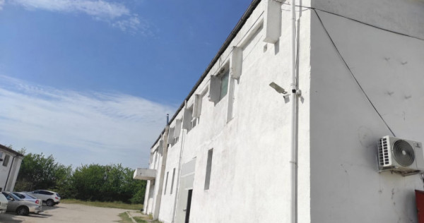 Hală industrială 960 mp, curte 1300 mp, panouri fotovoltai