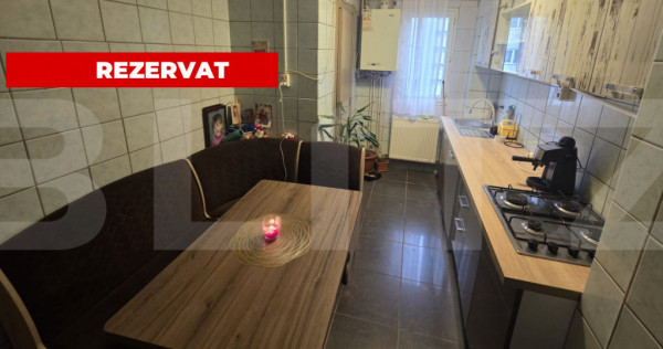 Apartament cu 3 camere, 48 mp, zona Ciucului