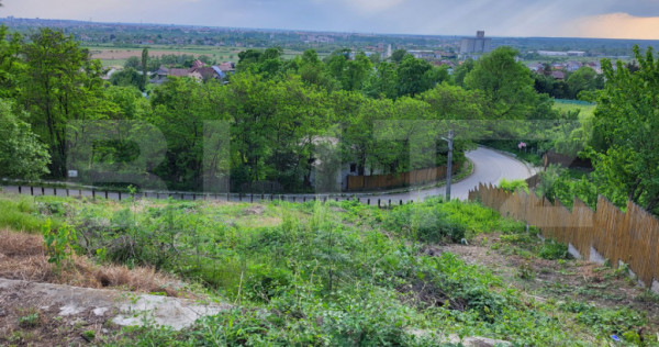 Teren intravilan, 1295 mp, oportunitate de investitie, zona