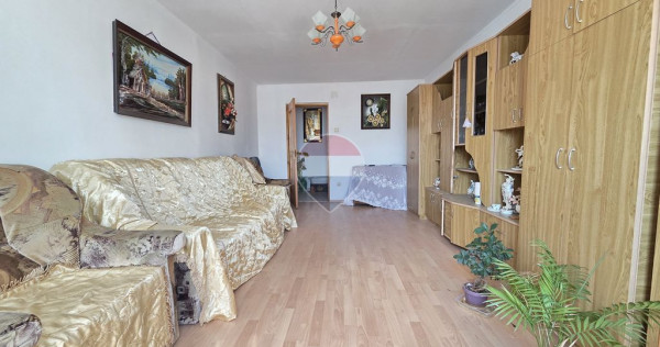 2 camere suprafata generoasa 72 mp