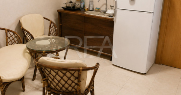 4 camere Muncii decomandat, an 1998, metrou, 92 mp, boxă