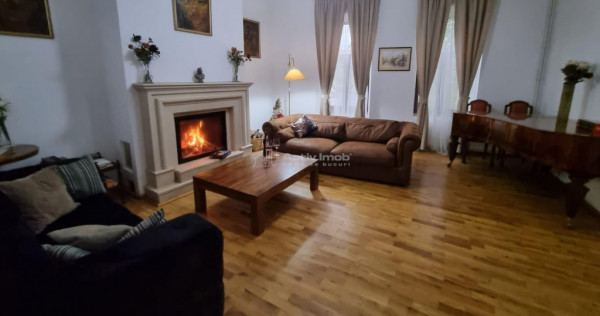 Casa boiereasca, eleganta,piscina, mobilata, teren 613 mp -
