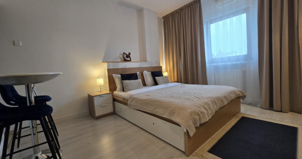 Studio Universitate Lux de vanzare