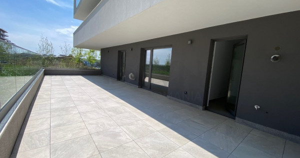 Apartament cu terasa generoasa - 3 camere finisat
