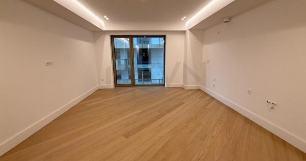 3 camere lux IANCU Nicolae