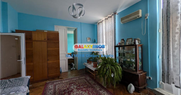 Unirii, apartament 5 cam 170 mp,etajul 2 din trei, renovat,