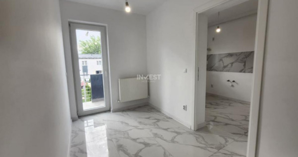 APARTAMENT 1 CAMERA, DECOMANDAT , ETAJ 1 , LOC DE PARCARE IN