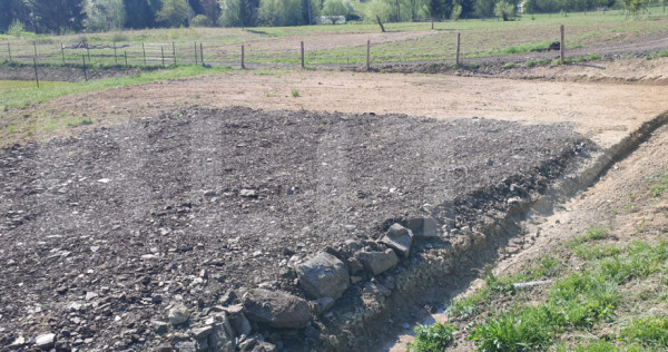 Teren intravilan, 954 mp, zona Plaiu Sarului - Vatra Dornei