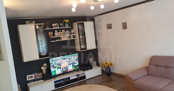 Apartament 4 camere etaj 1 Cartier Noua 99mp doua parcari