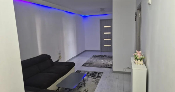 Vand apartament 4 camere Bulevardul R&acirc;mnicu Sărat