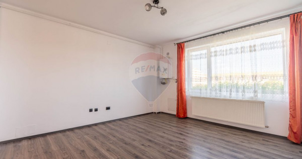 Apartament 3 camere de vanzare in Floresti, Str.Eroilor 8...