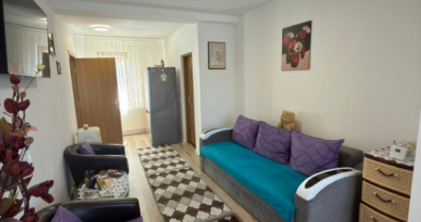 Casă de v&acirc;nzare &icirc;n Medeea | 3 camere | Curte generoasă C
