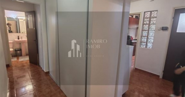 Apartament 4 camere decomandat /centrala- Titan/ Aleea Fe...