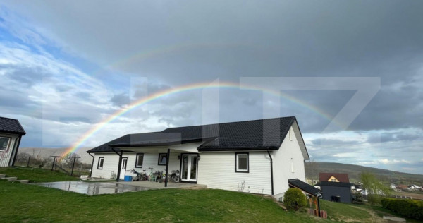 Casa 280 mp utili, 5000 mp teren, Patrauti - SV
