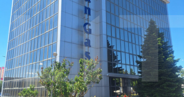 Clădire de birouri / spații comerciale, 2165 mp, zona Lugo